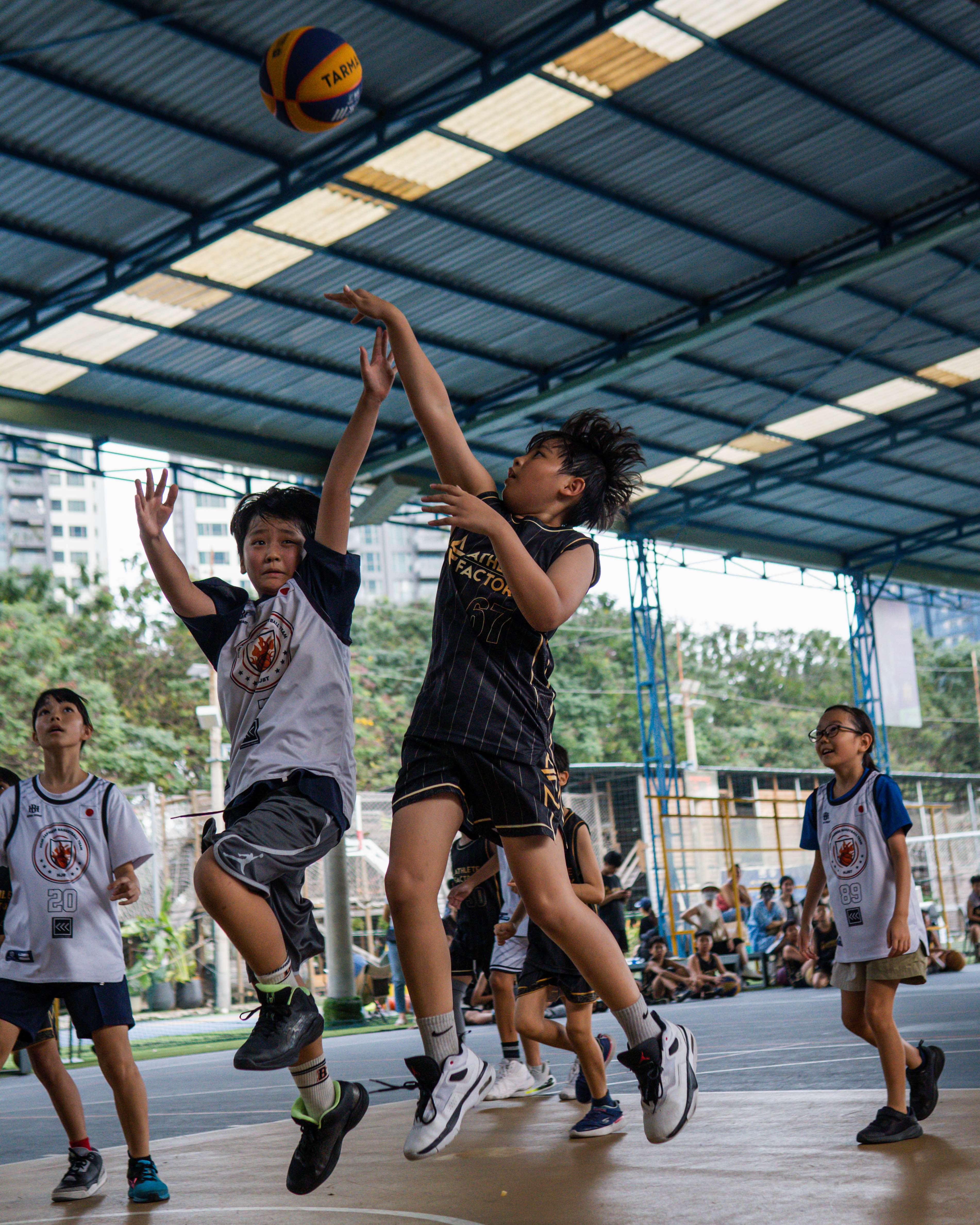 Teamwork and movement